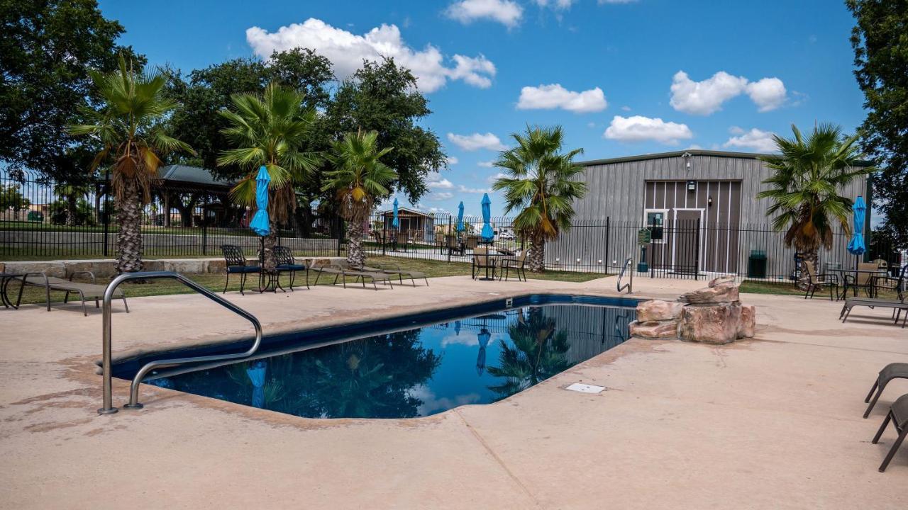 Rivercity Rv Park New Braunfels Εξωτερικό φωτογραφία
